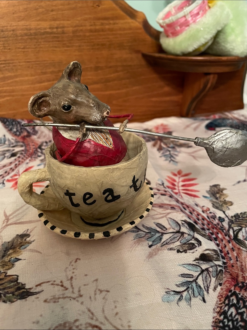 Tea Time Mouse Figurine Lori Mitchell Folk Art Creation Gullivers Travels Tales